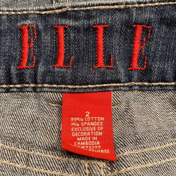 Elle Sz 2 distress jean skirt - Picture 8 of 8